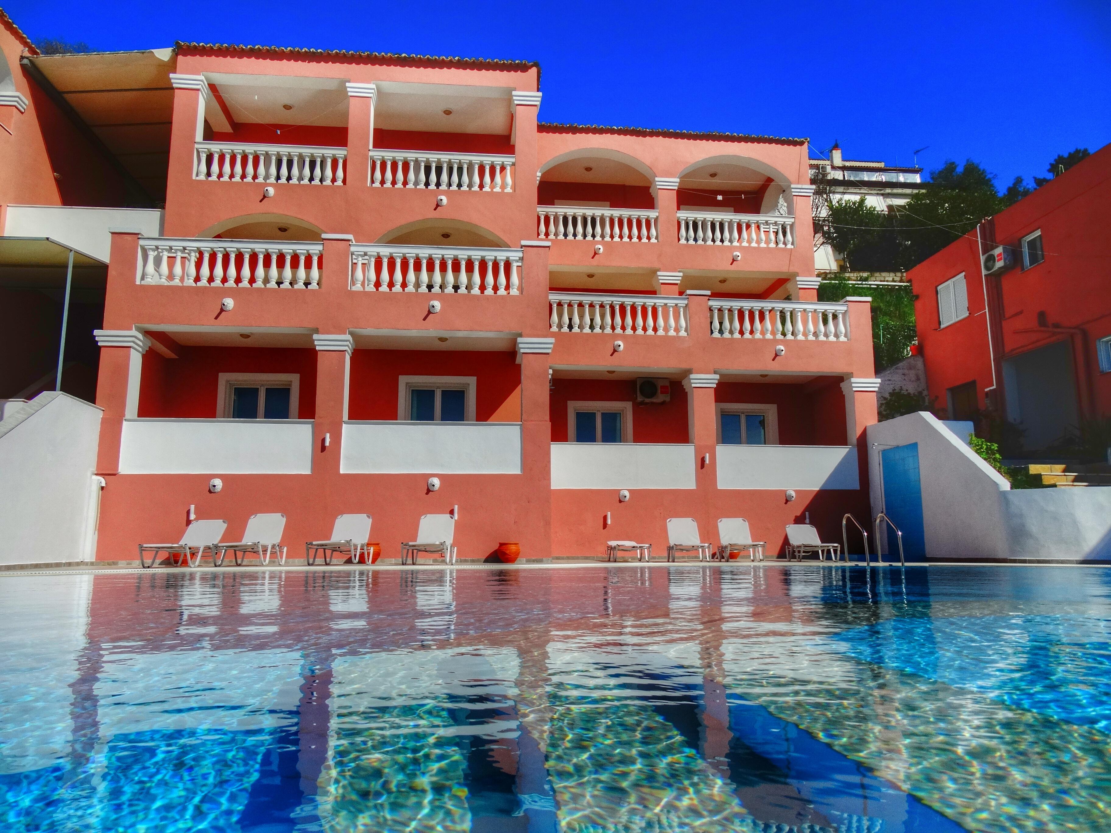 Paradiso Apartments