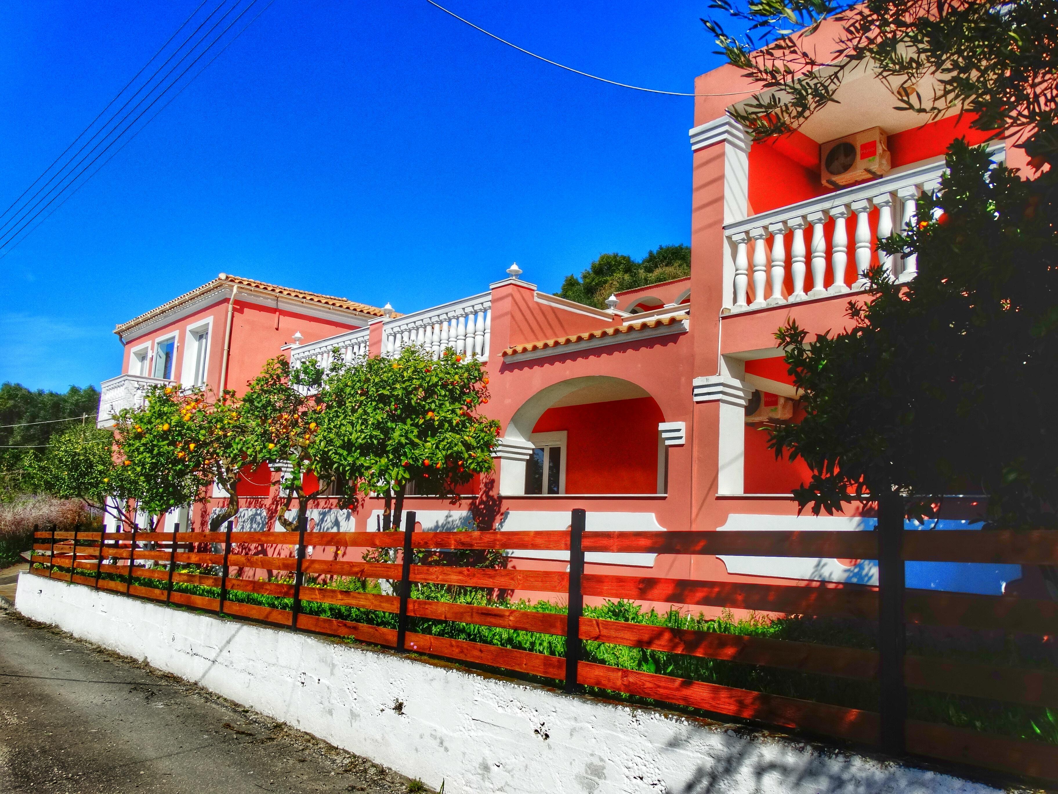 Paradiso Apartments