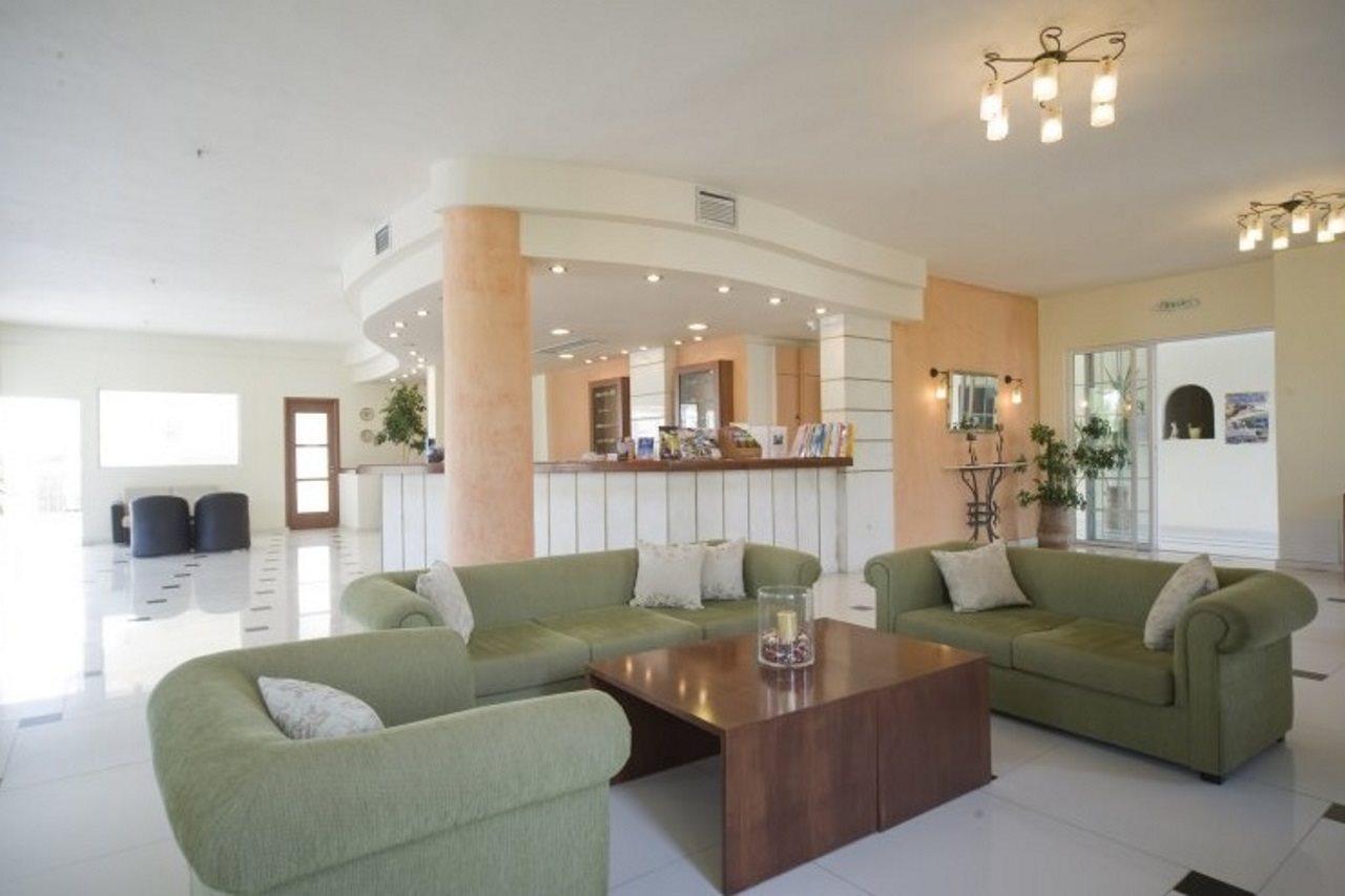 Hotel Apartments Maravel