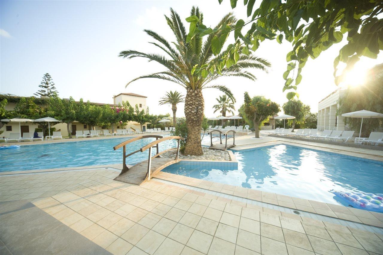 Hotel Apartments Maravel
