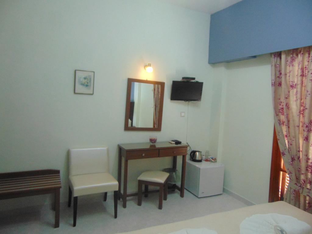 Avra Rooms