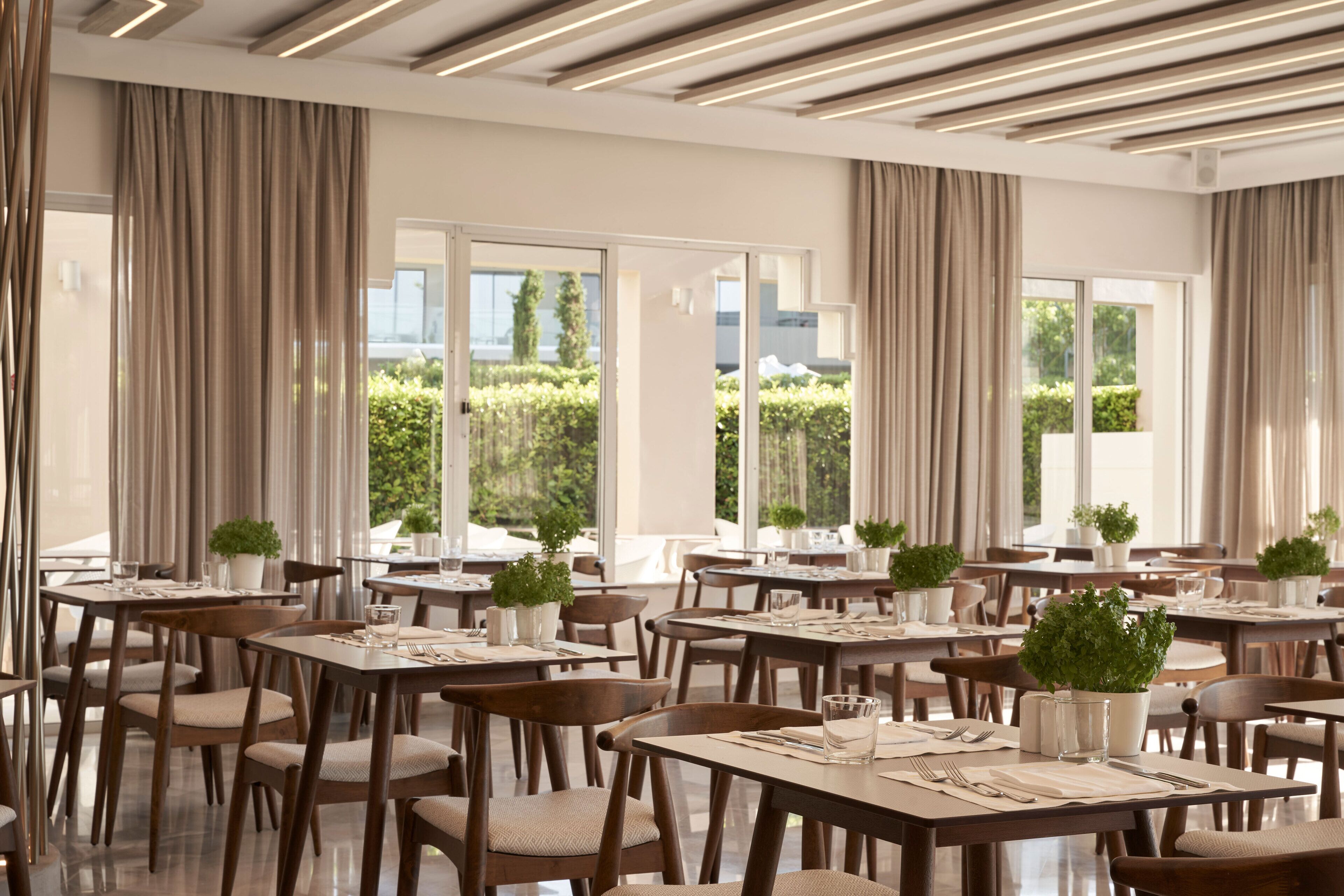 Atlantica Amalthia Beach Hotel