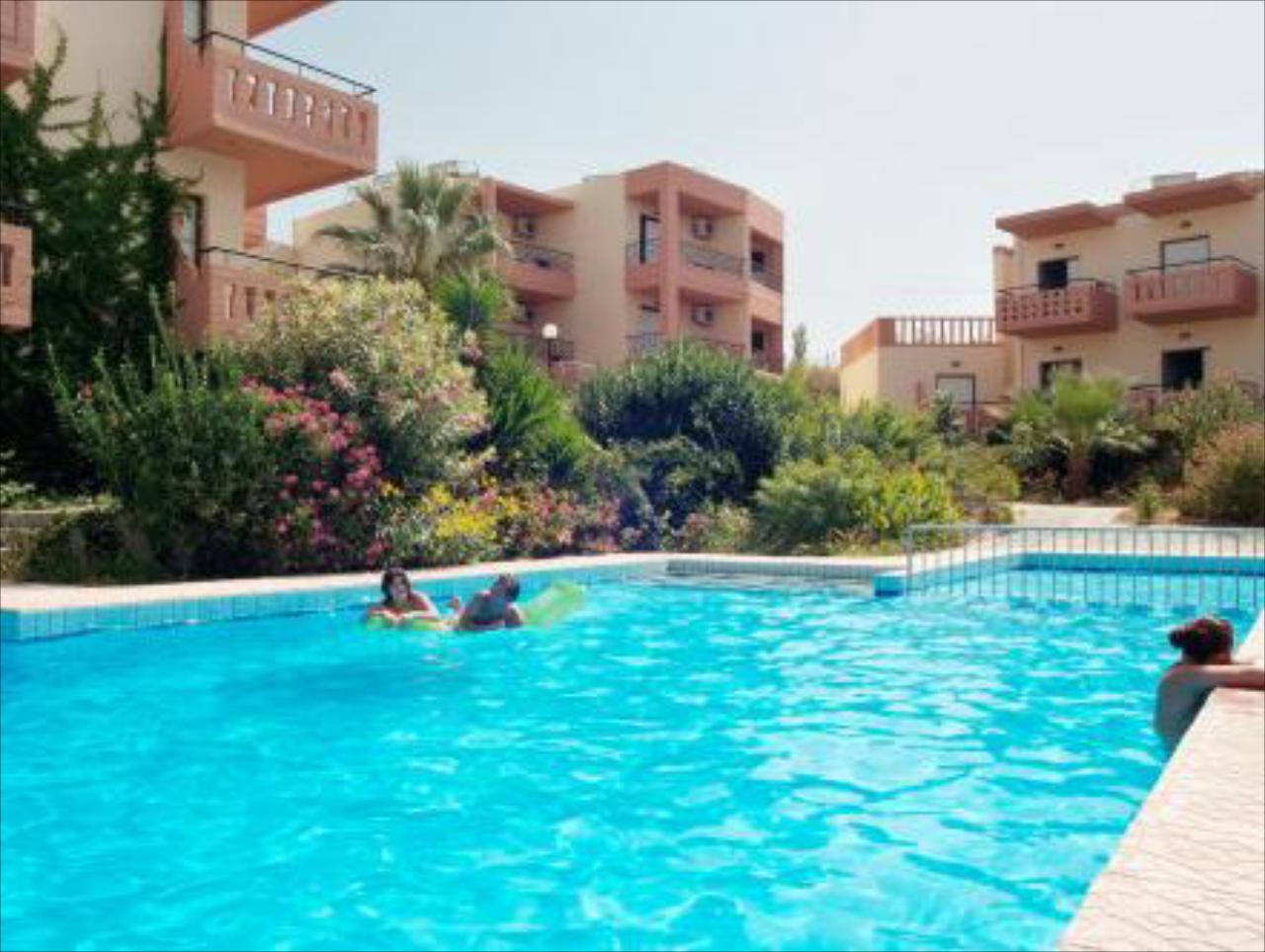 Ekavi Apartments