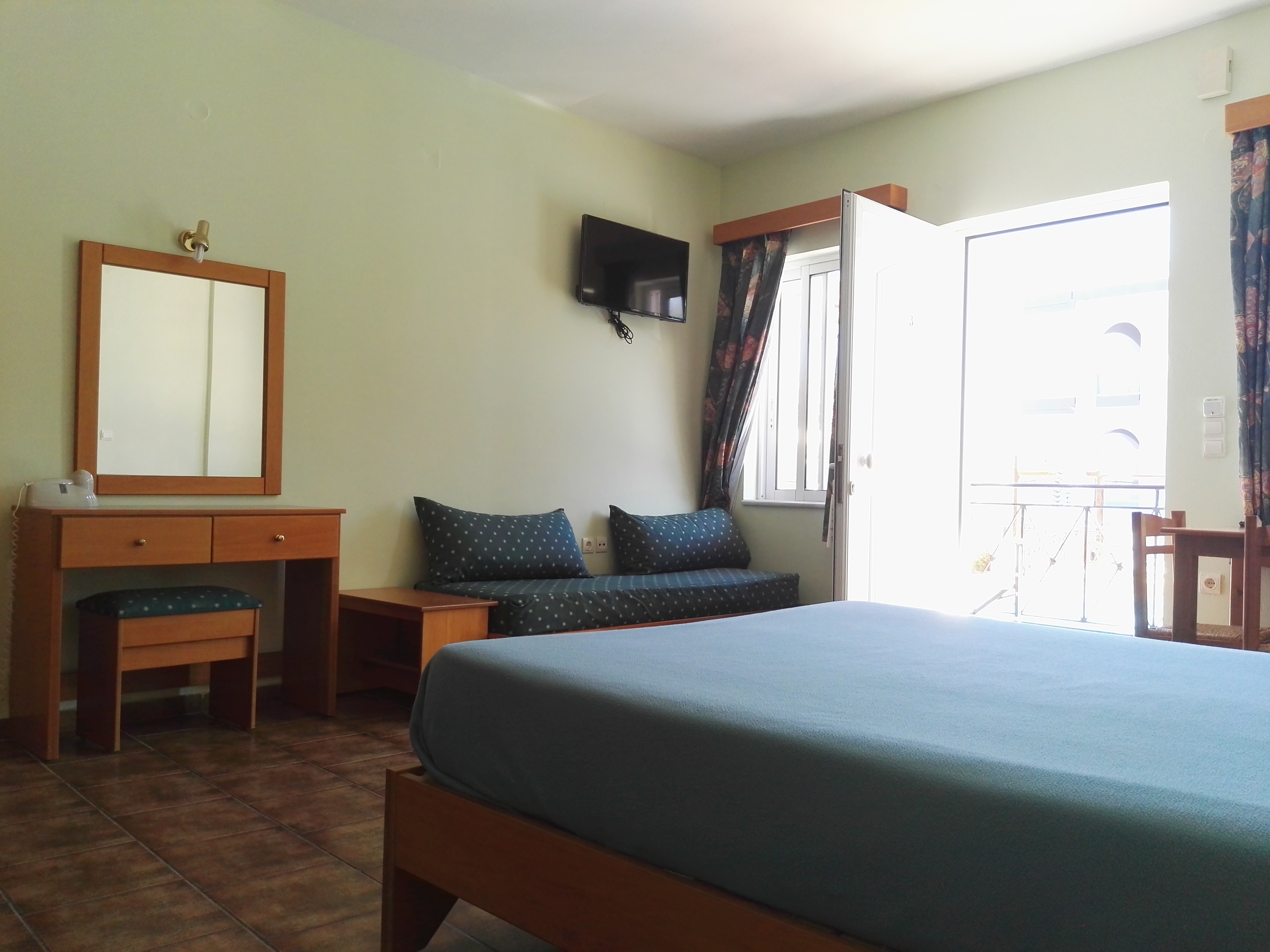 Epis Hotel
