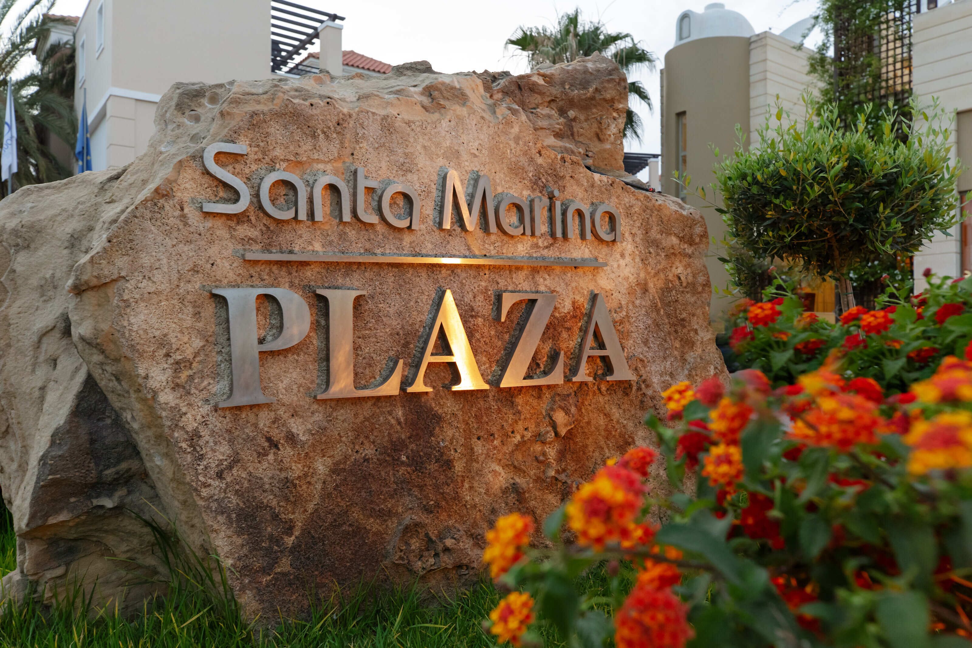 Giannoulis Santa Marina Plaza