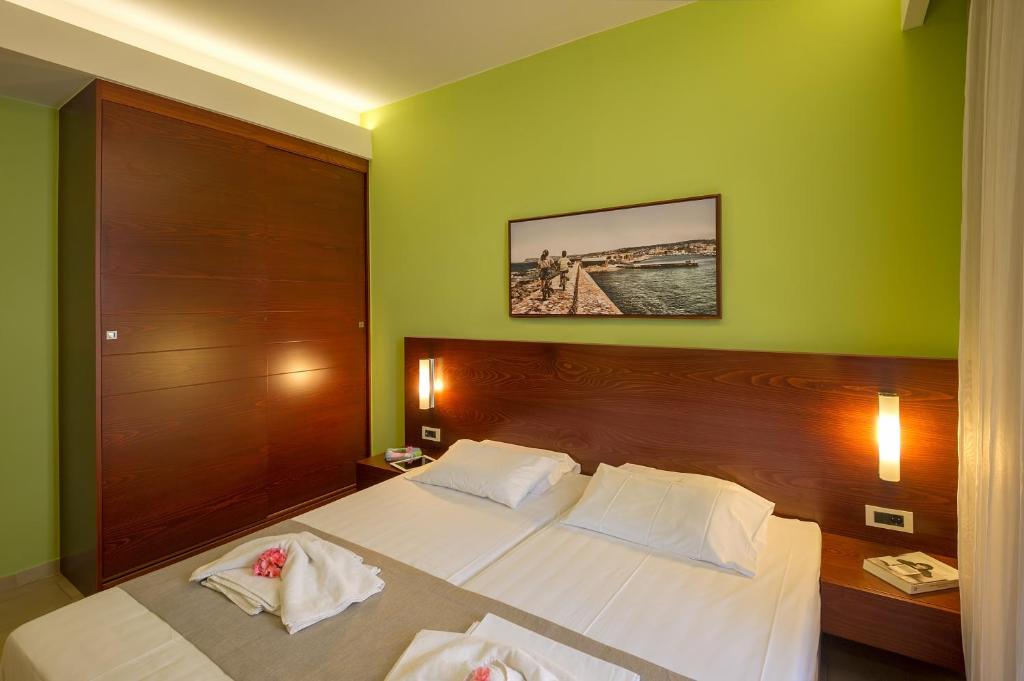 Oscar Suites & Village