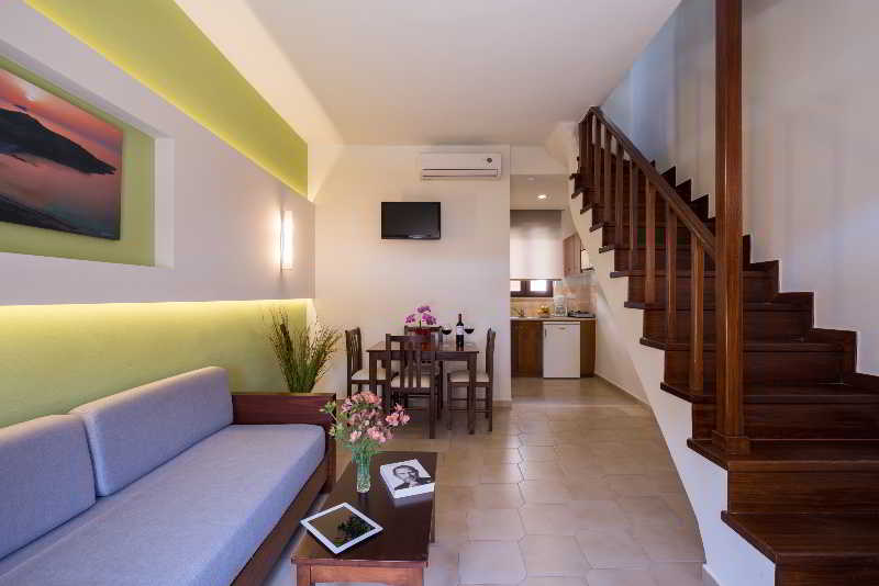 Oscar Suites & Village
