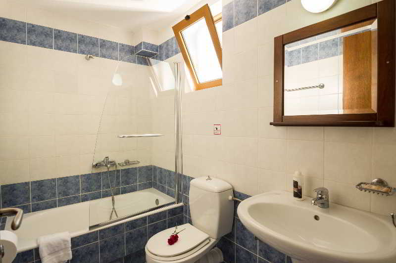 Oscar Suites & Village