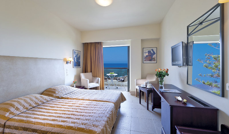 Santa Marina Beach Hotel