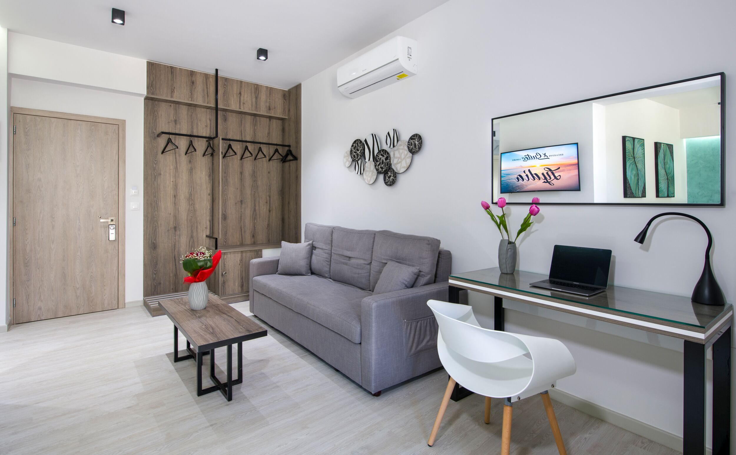 xSuites