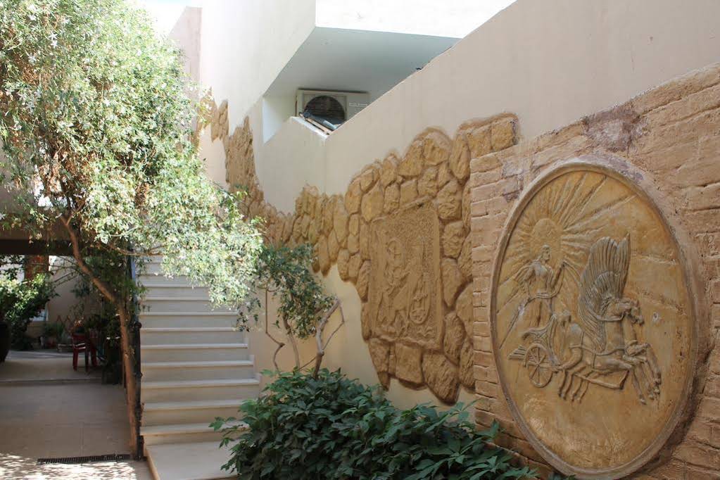 Eva Studios & Apartments