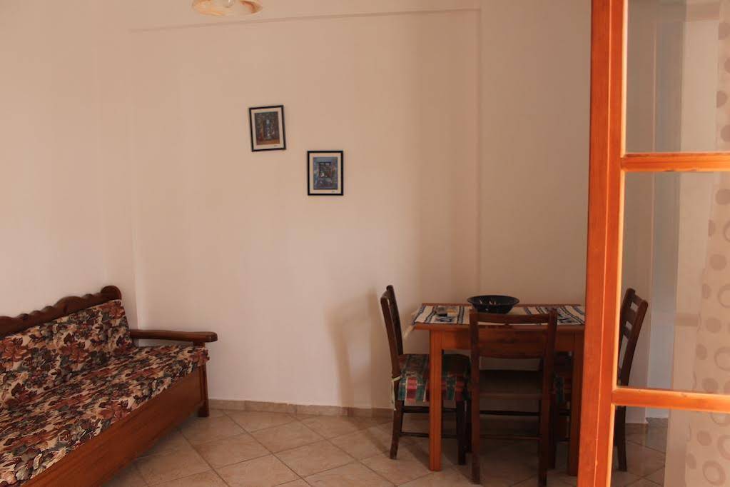 Eva Studios & Apartments