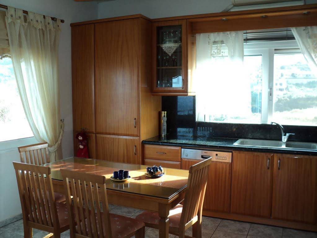 Evita Beach Apartments