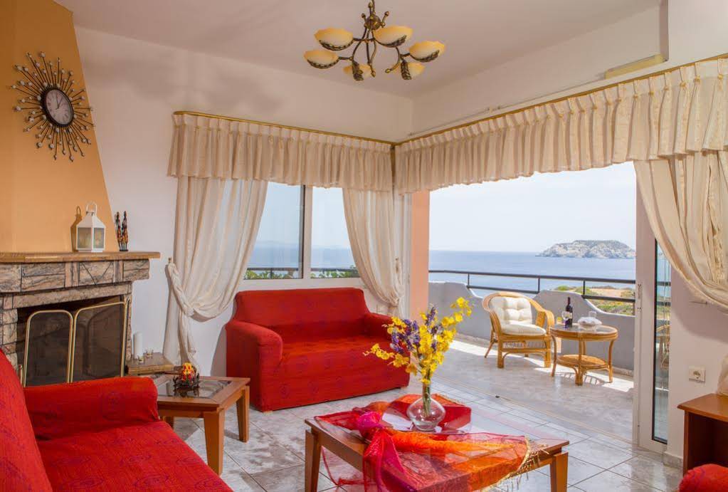 Evita Beach Apartments