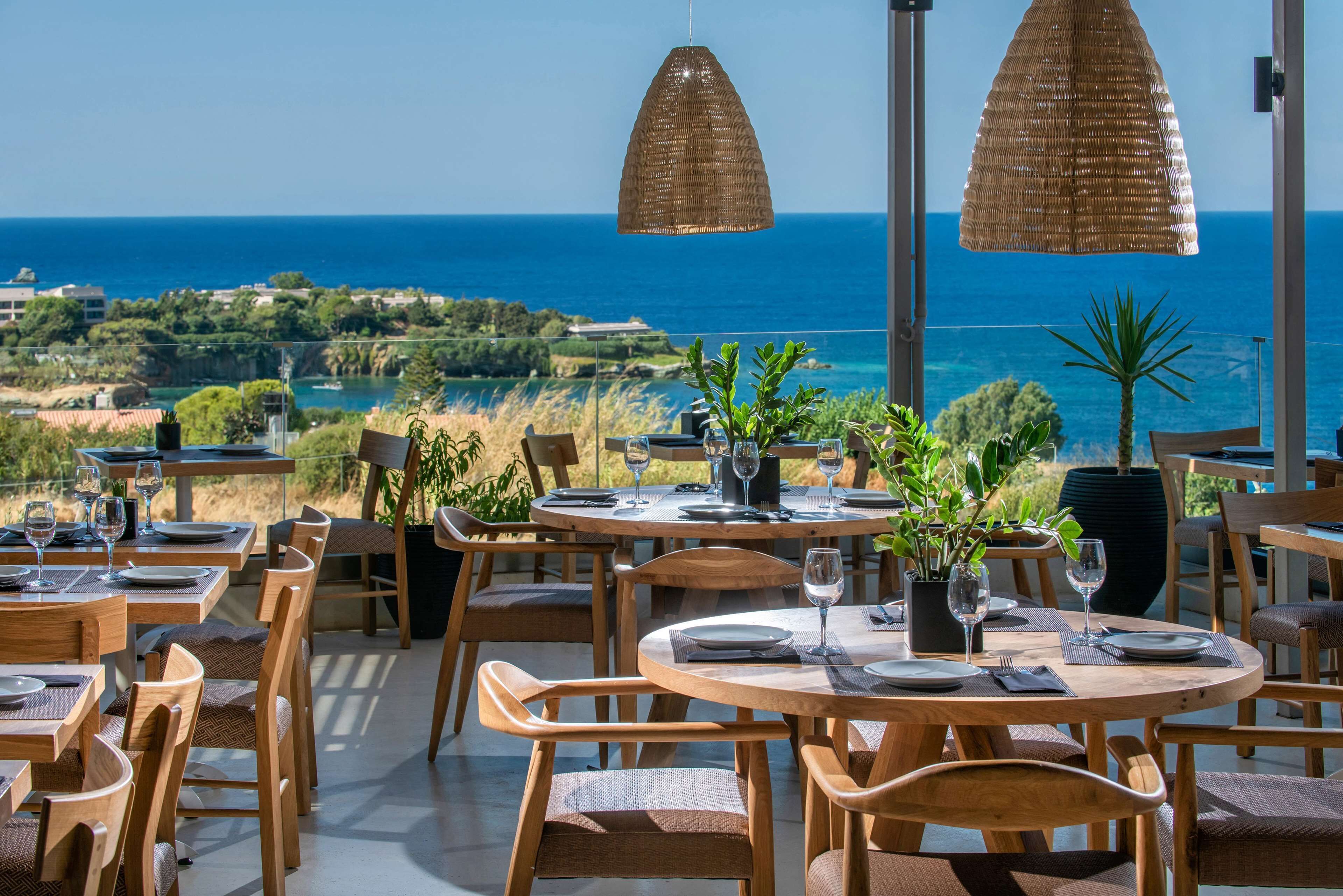Irida Hotel