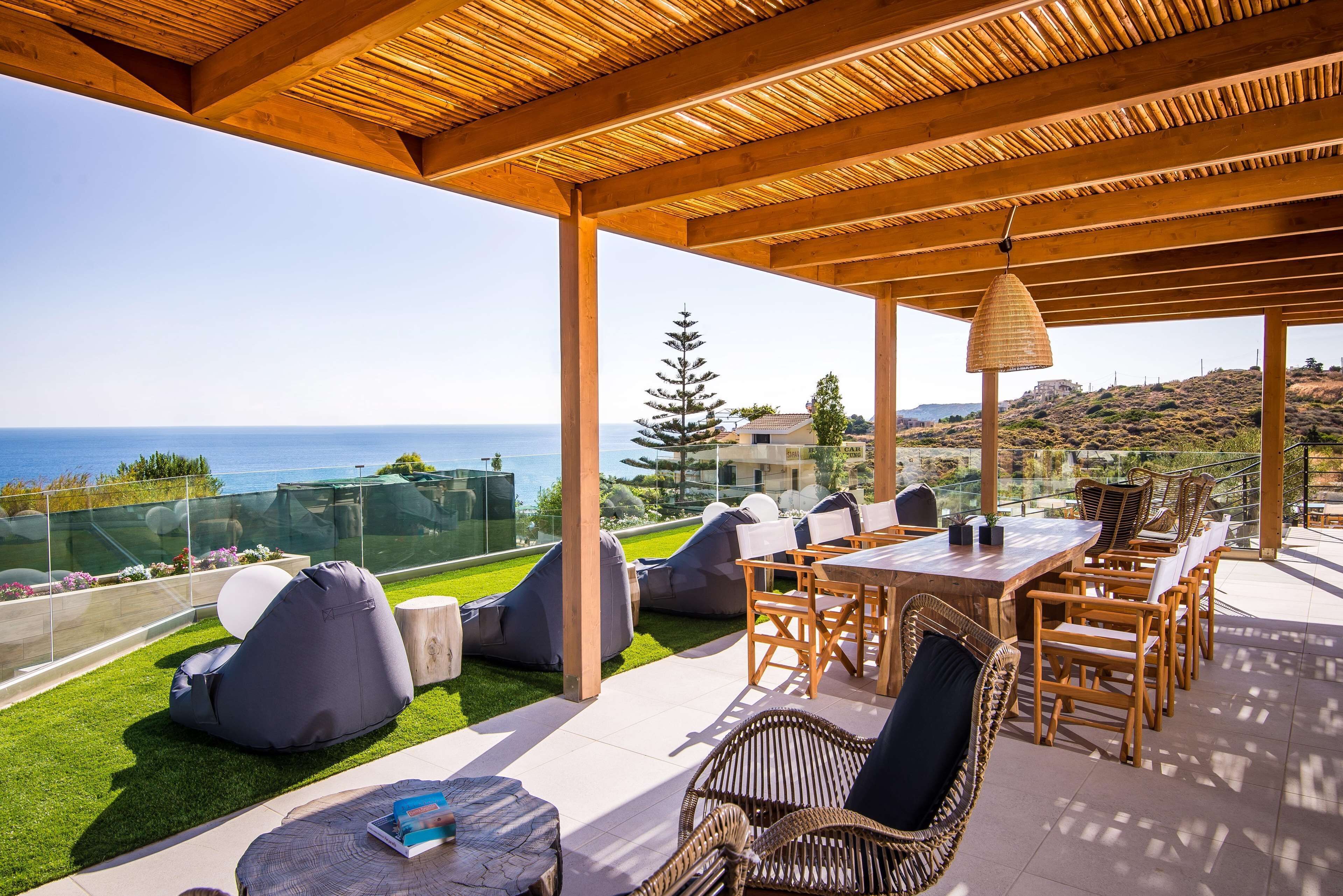 Irida Hotel
