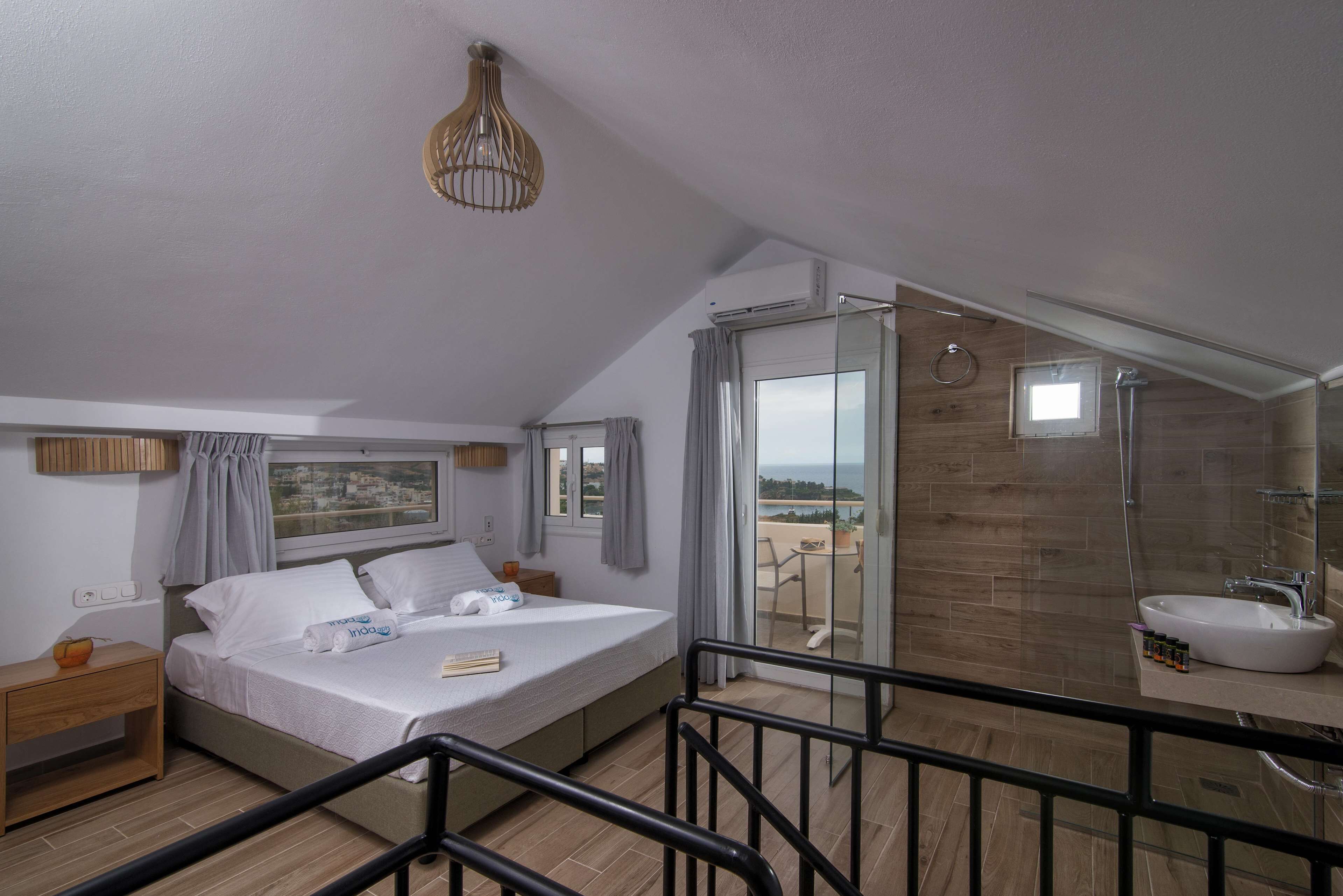 Irida Hotel