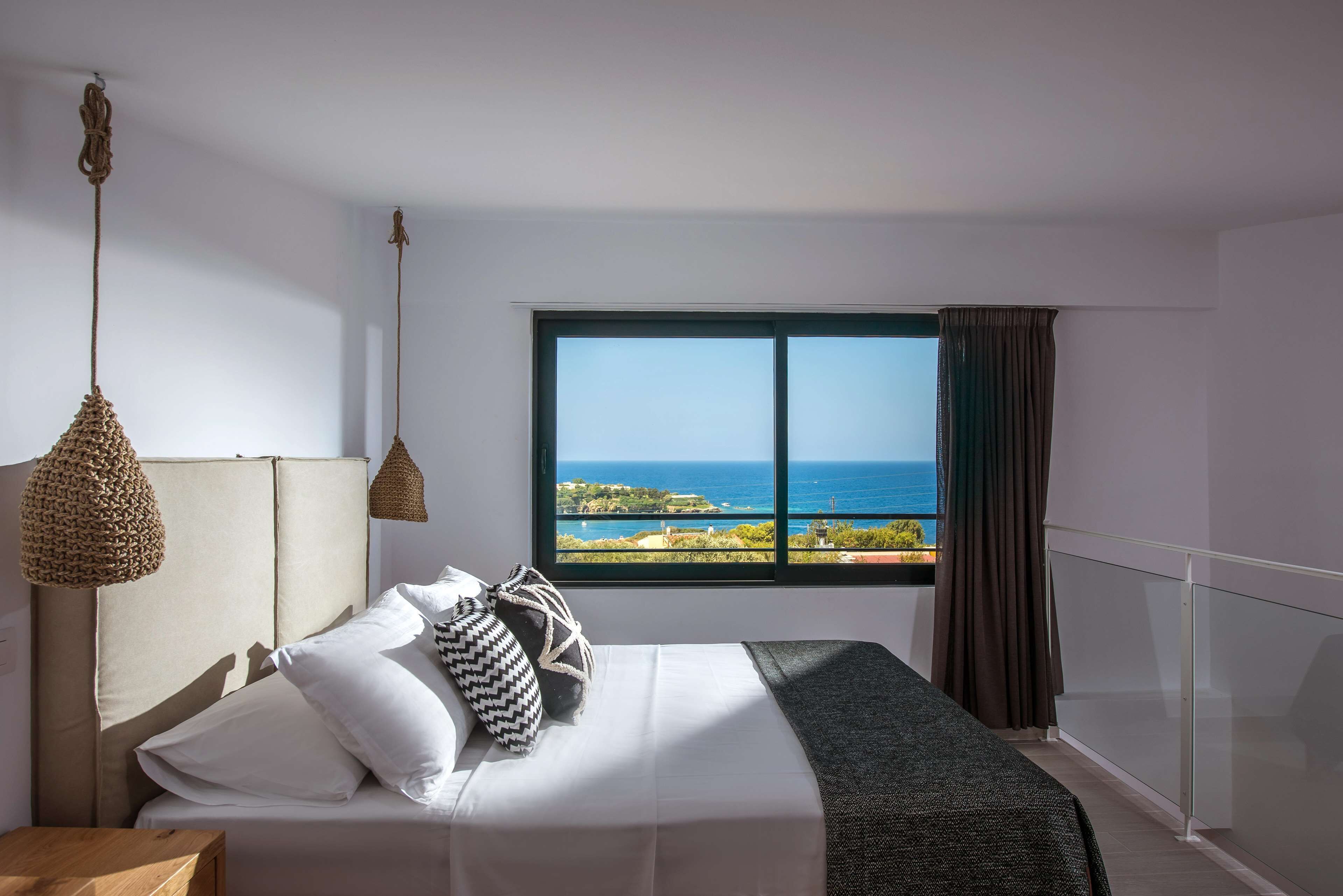 Irida Hotel