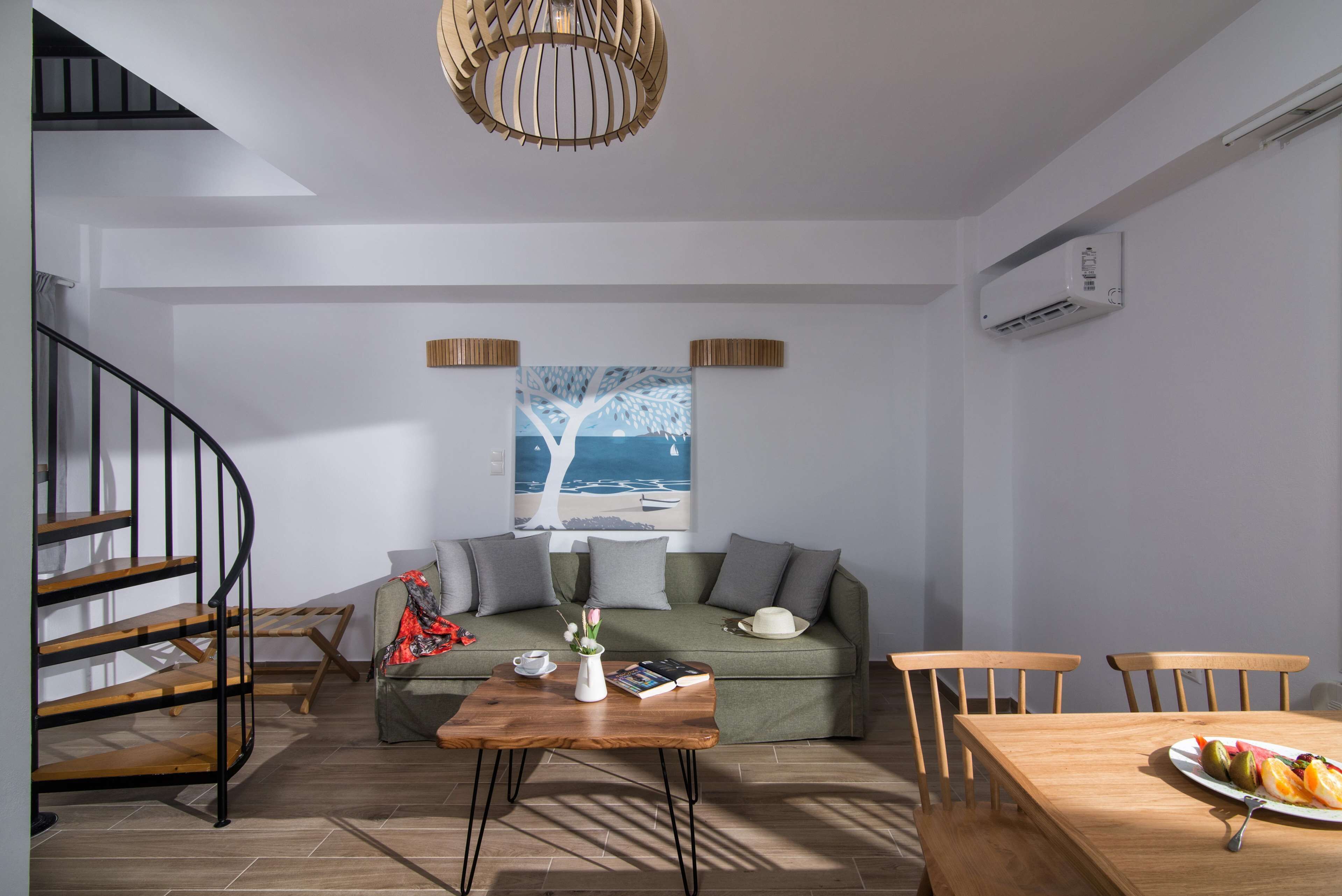Irida Hotel