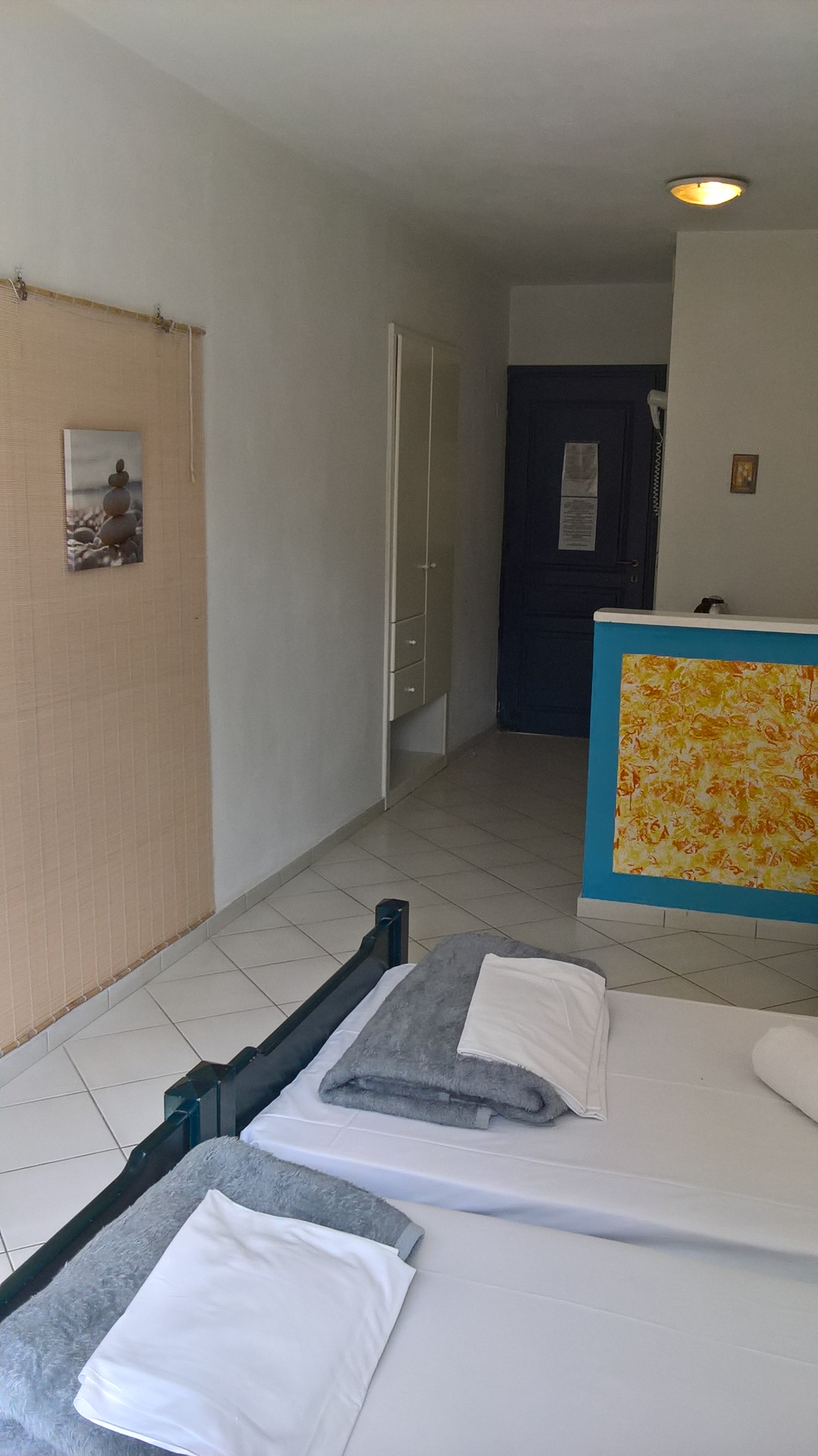 Renia Hotel