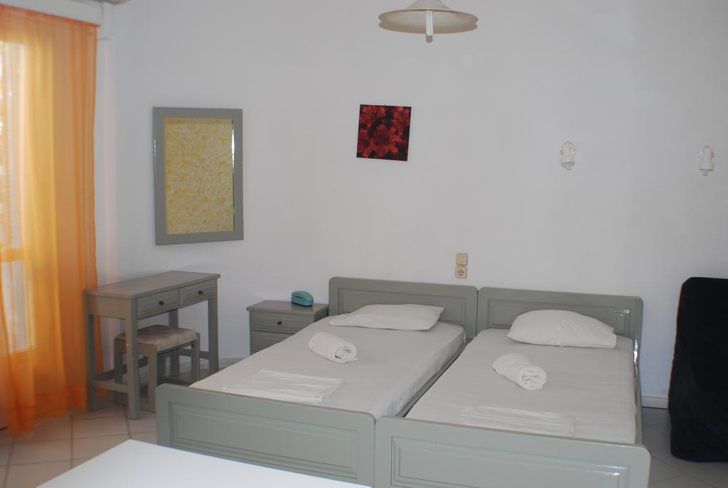 Renia Hotel