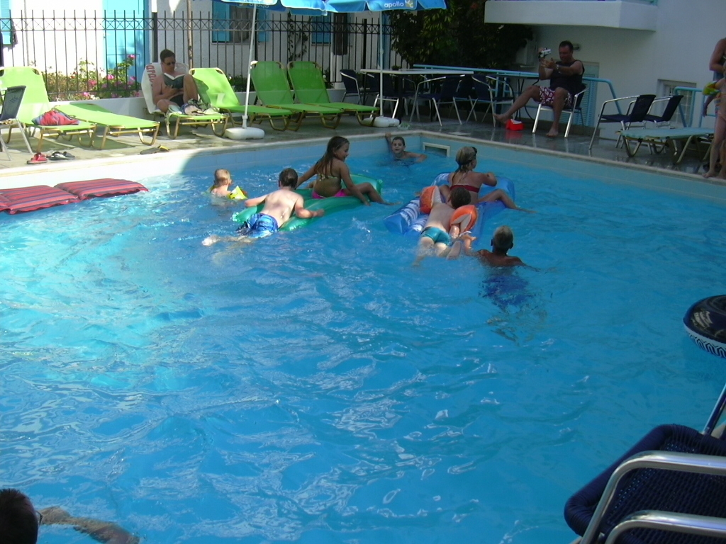 Renia Hotel