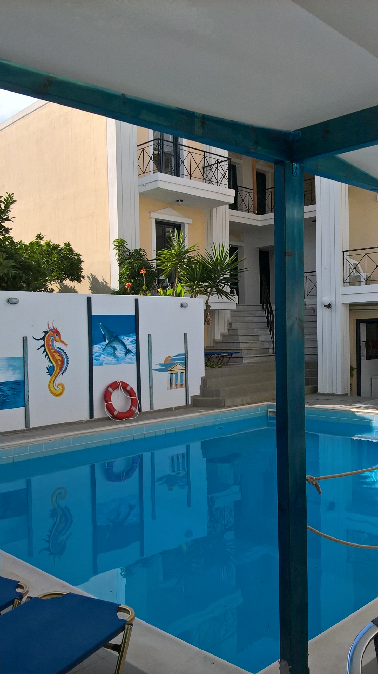 Renia Hotel