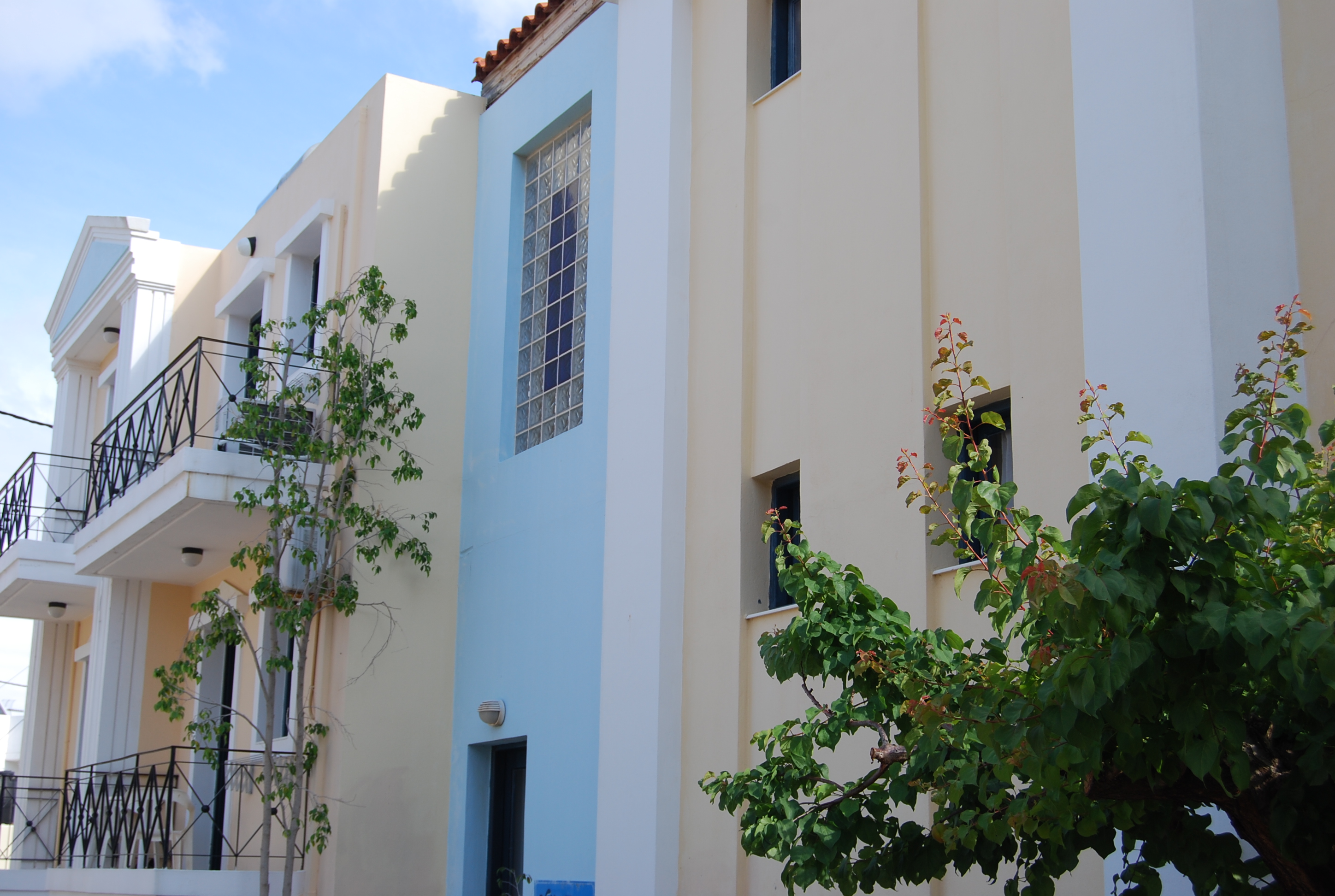 Renia Hotel