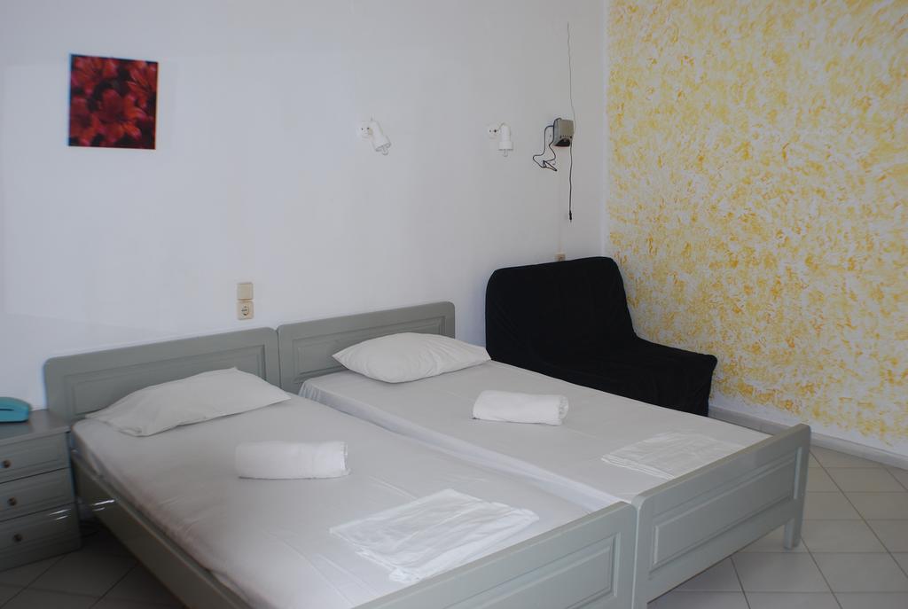 Renia Hotel