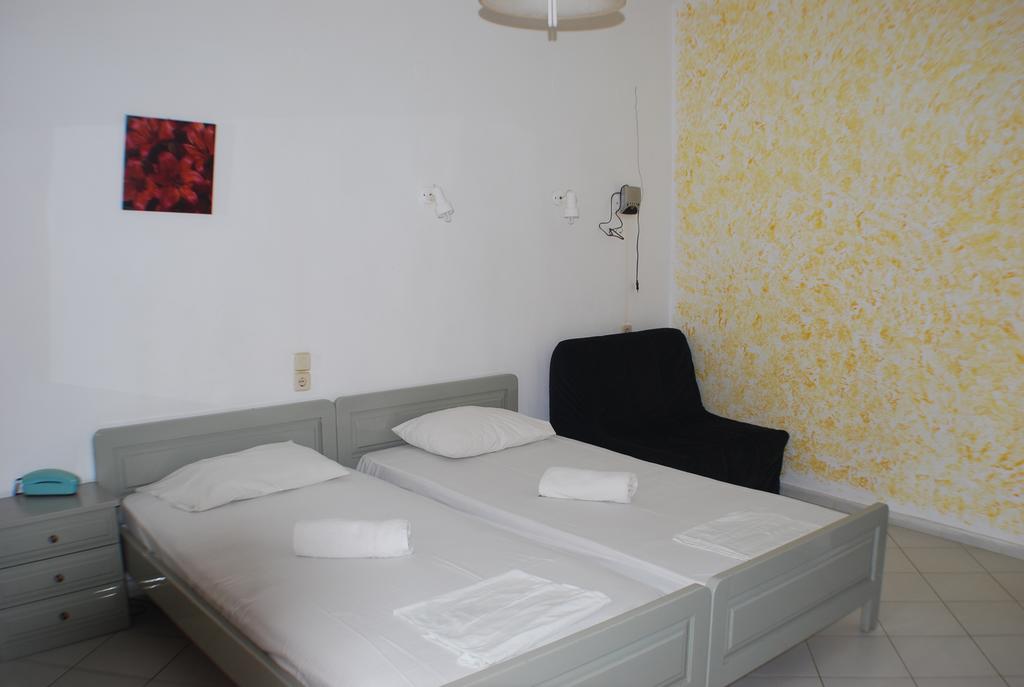 Renia Hotel