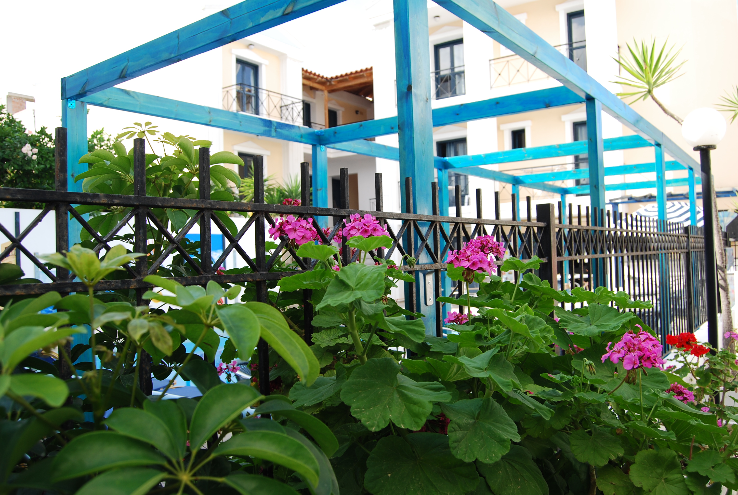Renia Hotel