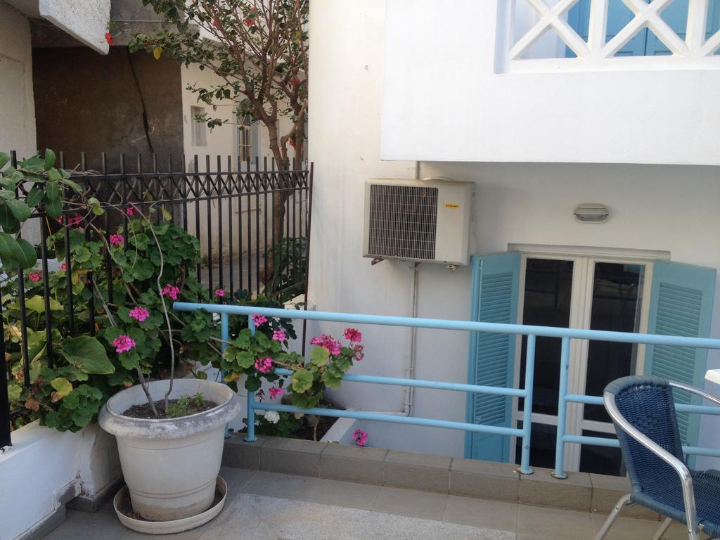 Renia Hotel