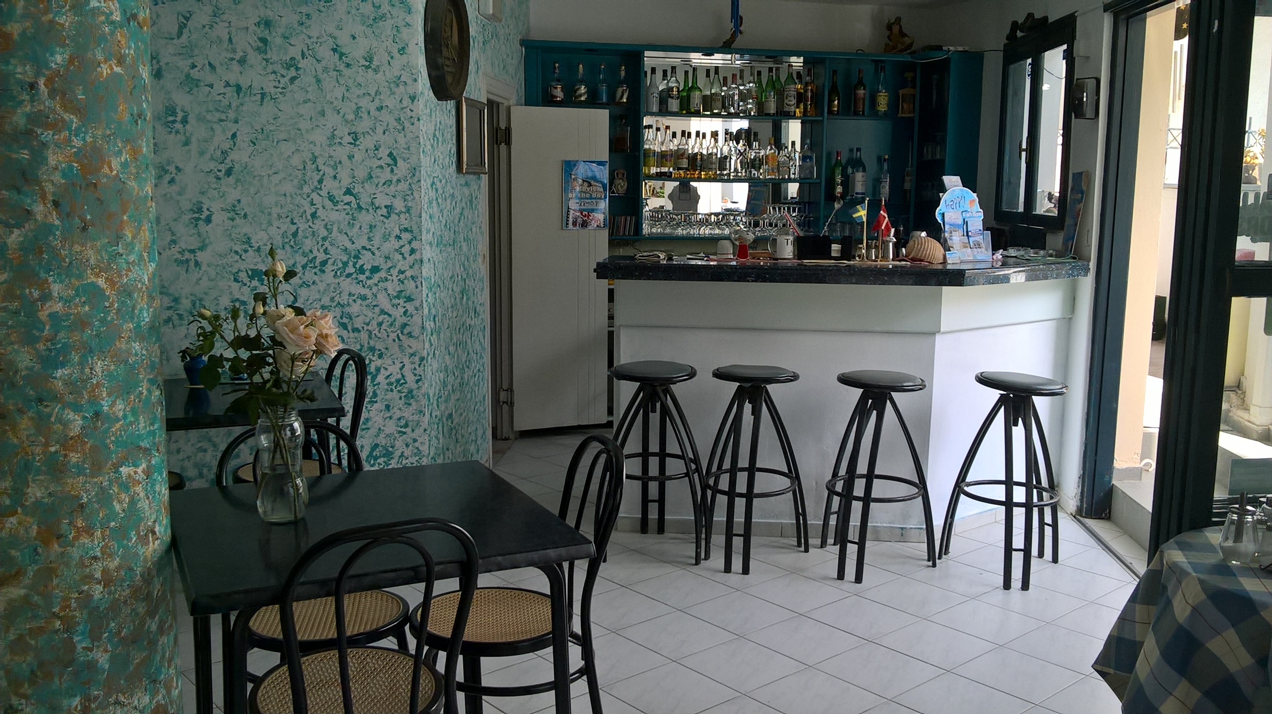 Renia Hotel