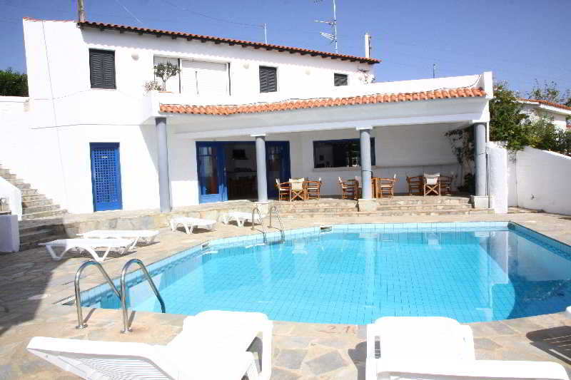 Thalia Bloom Villa Apartments