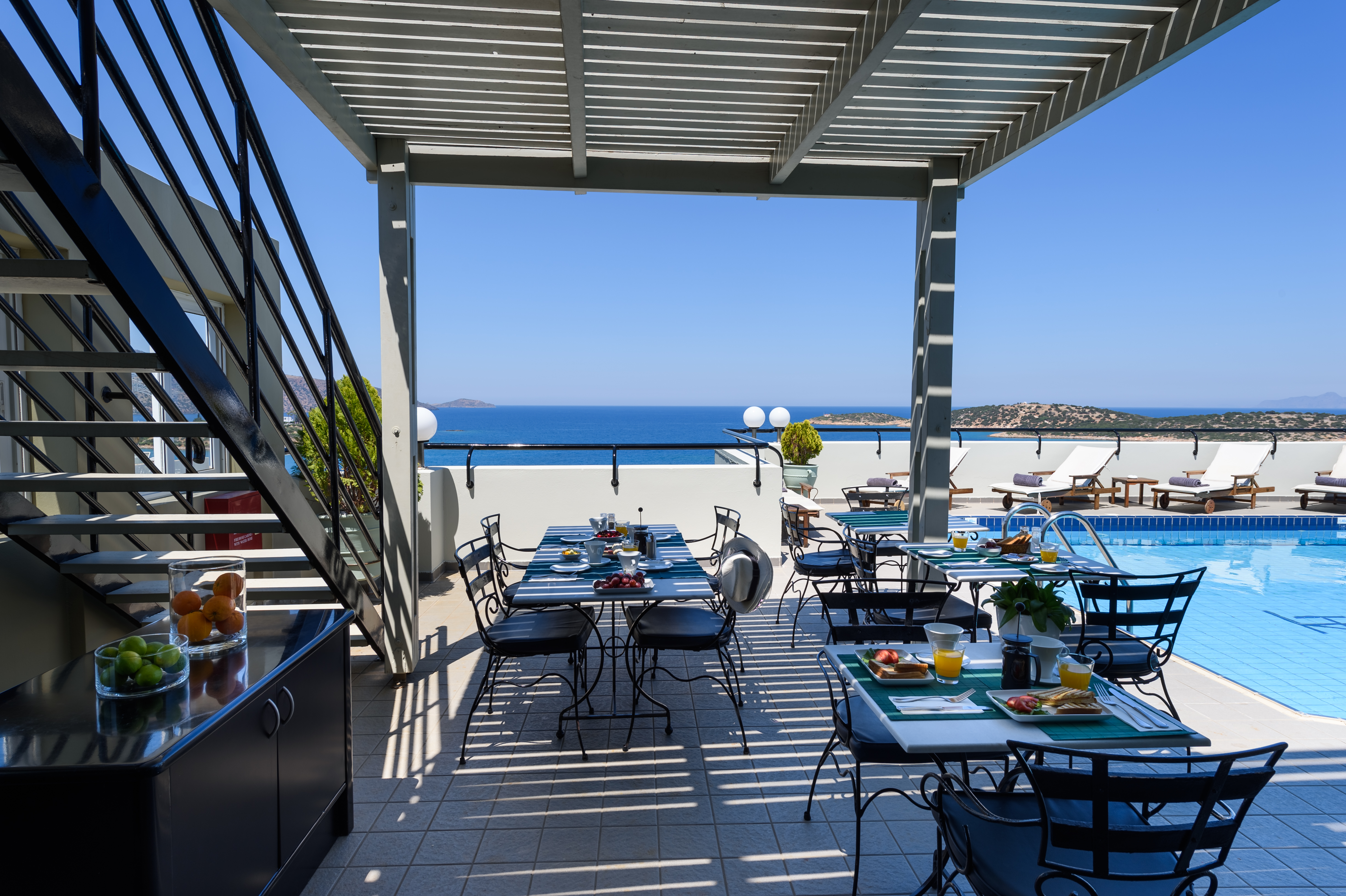 Alantha Apartments
