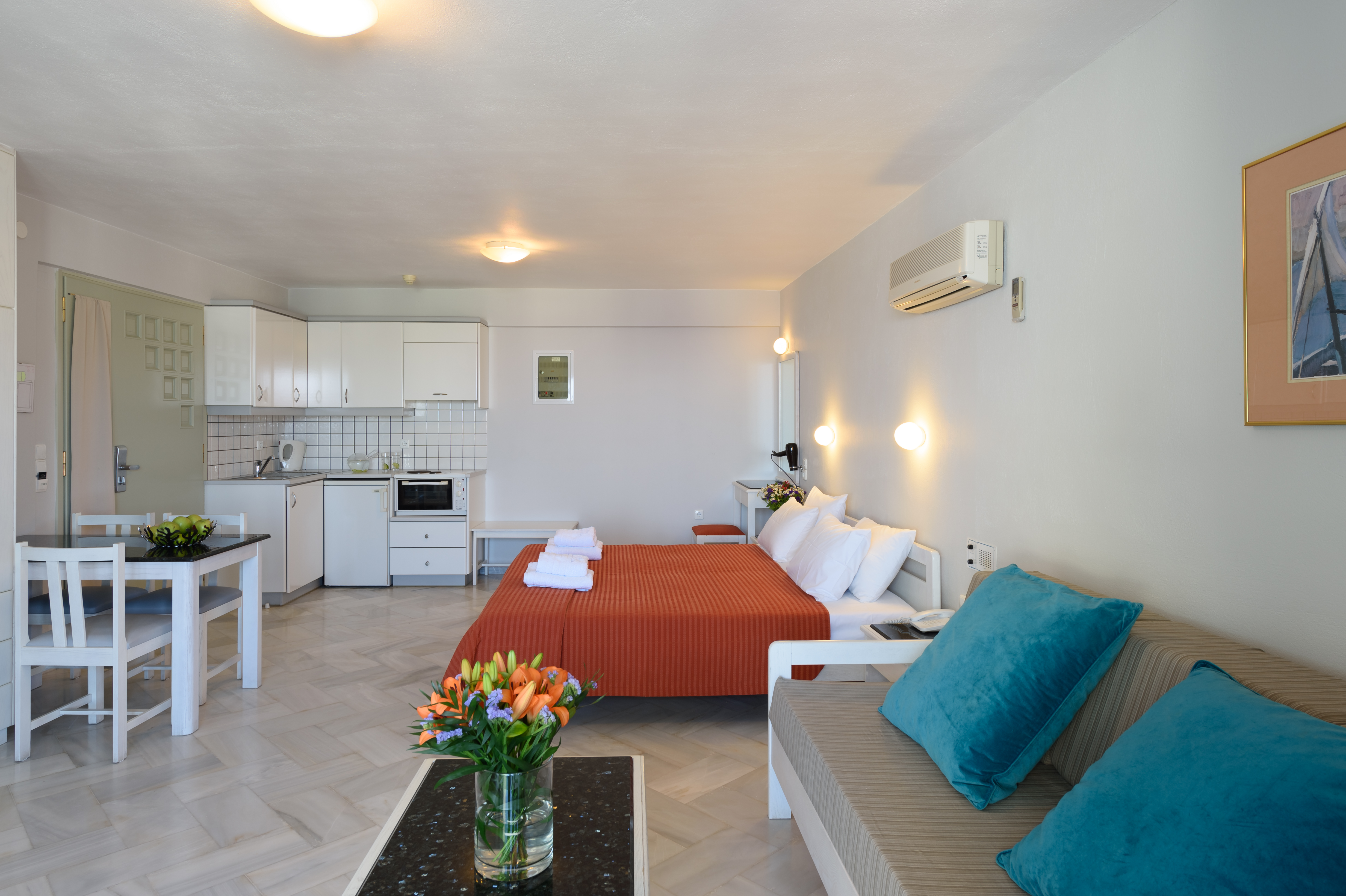 Alantha Apartments