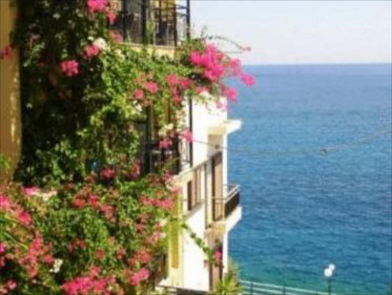 Angeliki's Apartments