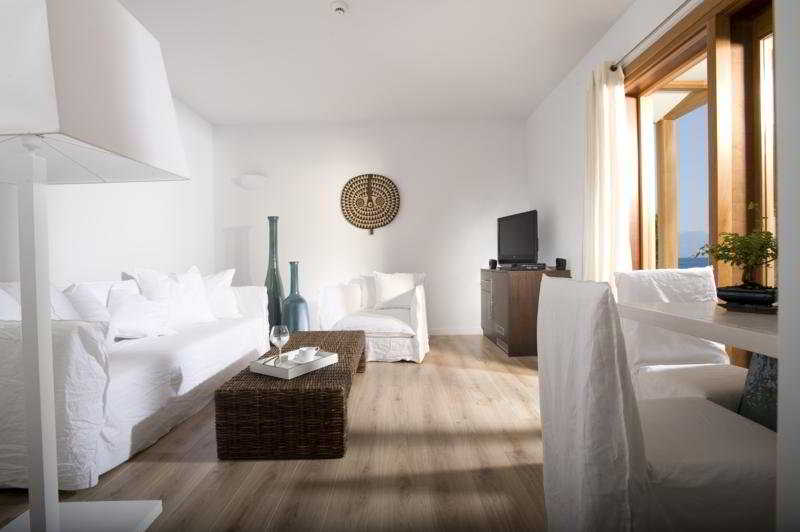 Minos Beach art Hotel