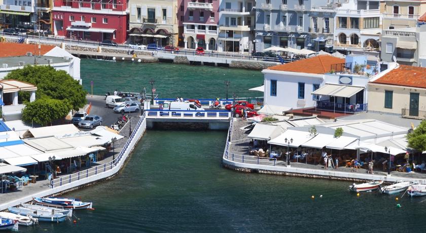 Naiades Marina Hotel