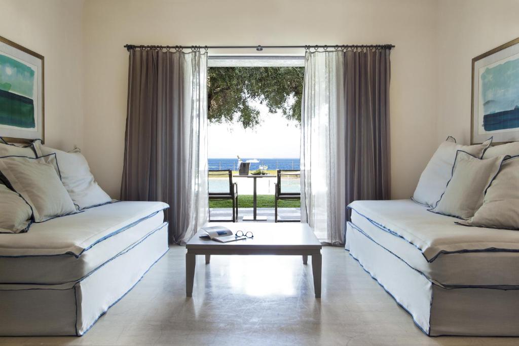 Minos Palace Hotel & Suites