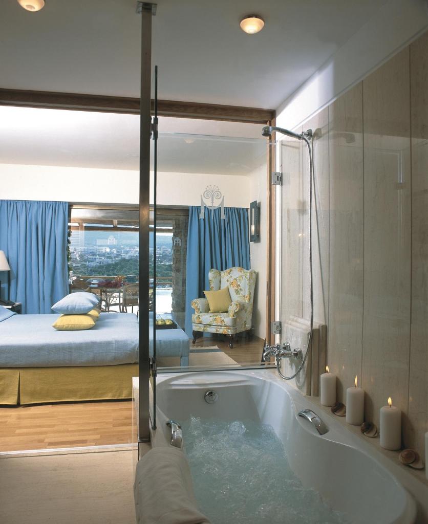 Minos Palace Hotel & Suites