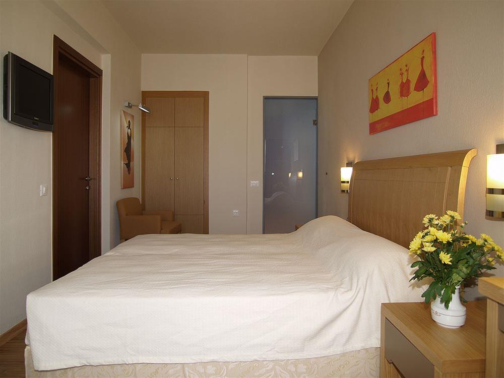 Kitro Beach Hotel