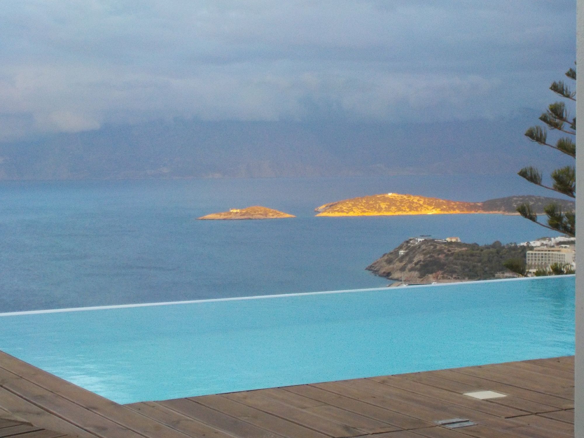 Villa Mirabello Suites