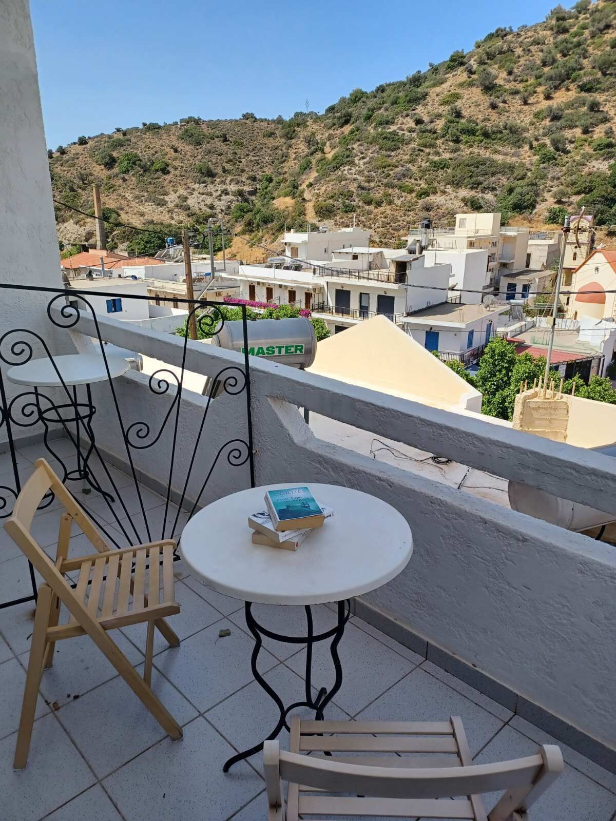 Argiro Studios And Apartments