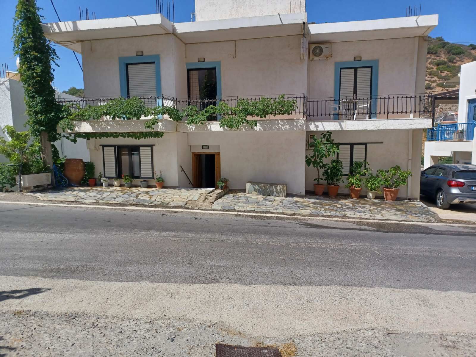 Argiro Studios And Apartments
