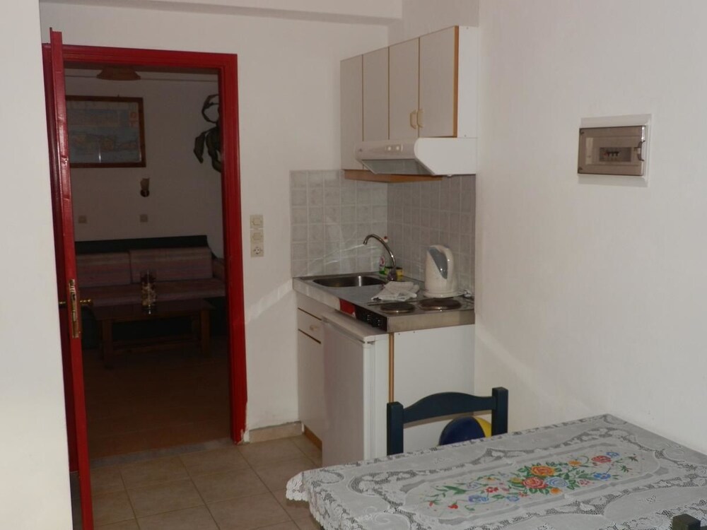 Atlas Studios & Apartments