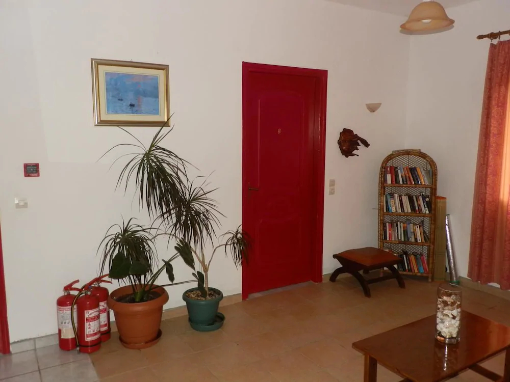 Atlas Studios & Apartments