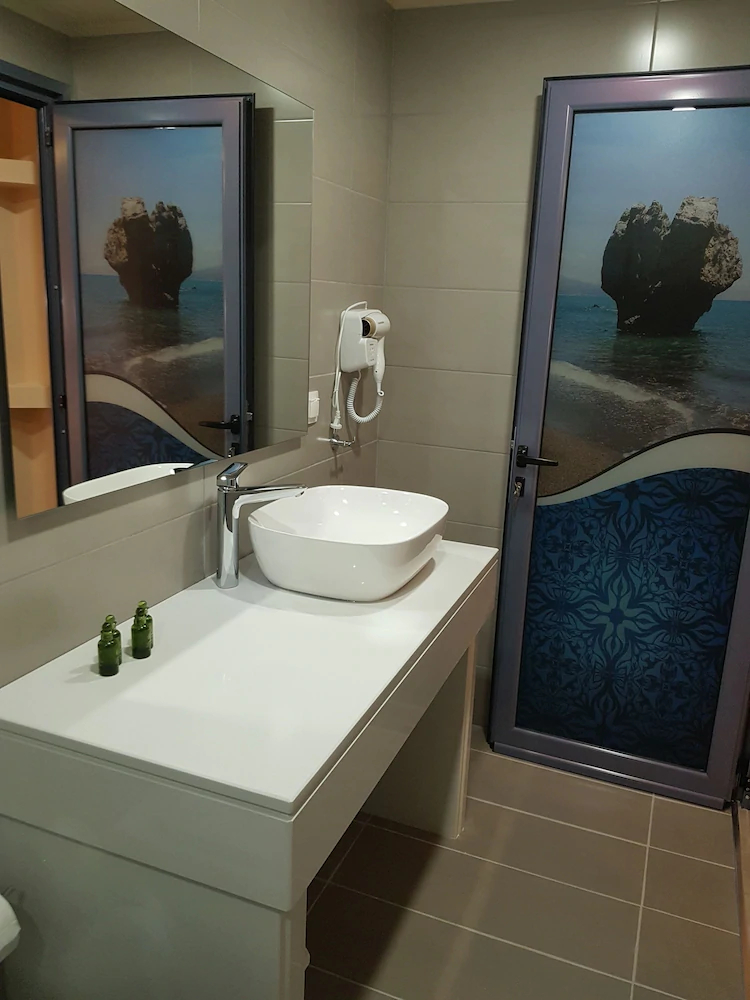 Minos Boutique Hotel