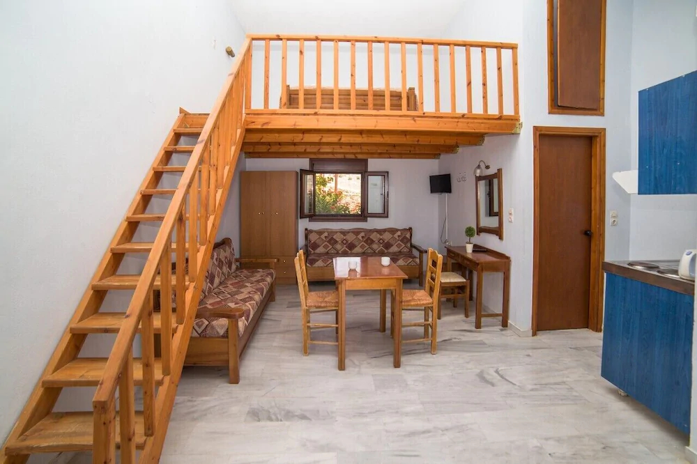 Kavos Melissa Studios