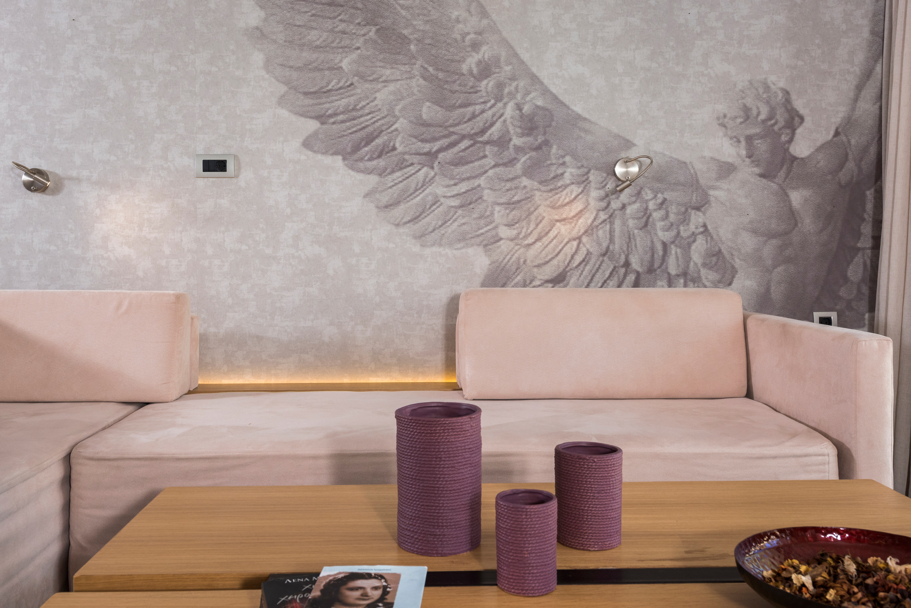 Icarus Hotel